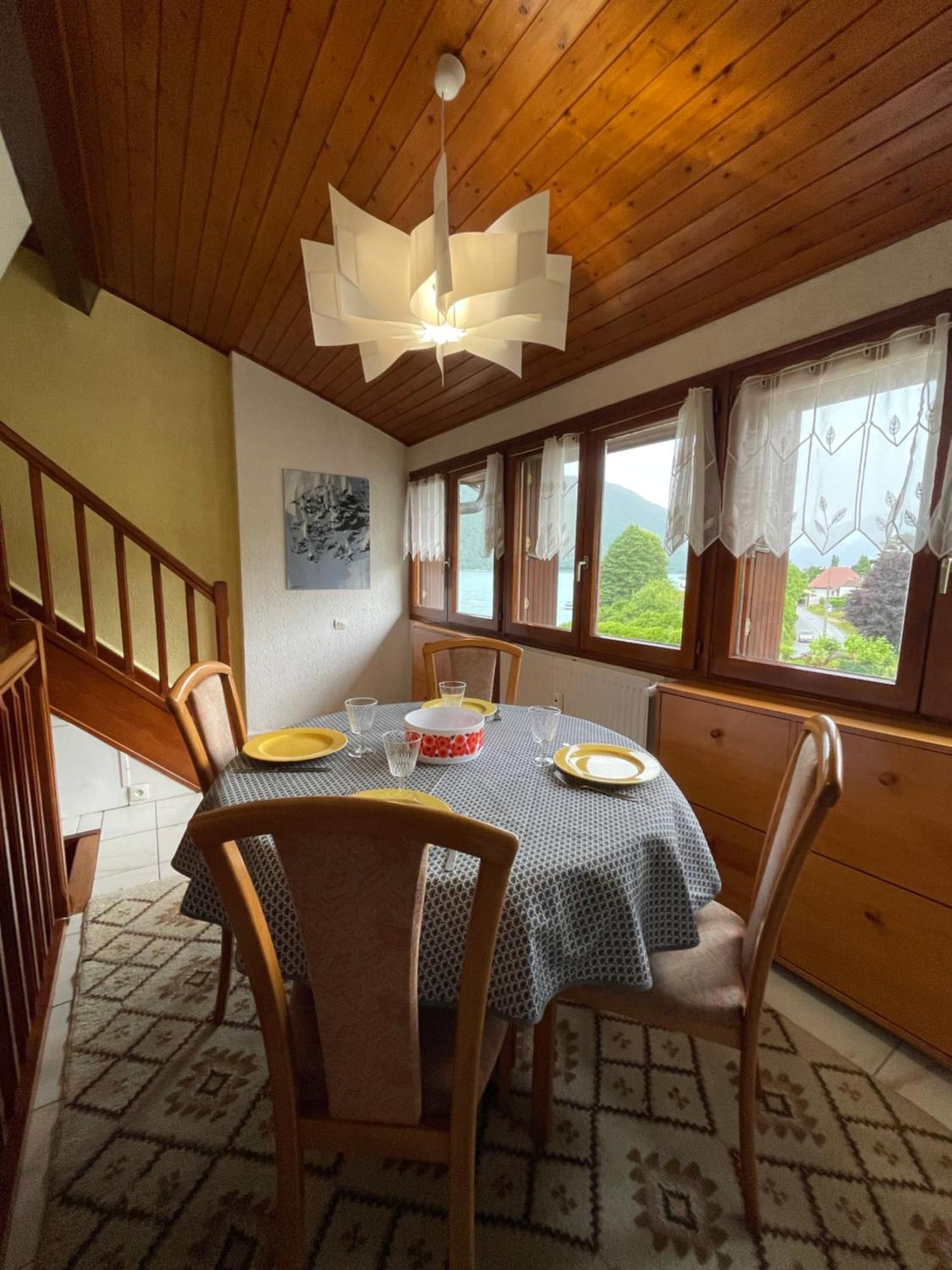 Rare 2 Bedroom With Private Beach On Lake Annecy Doussard Ngoại thất bức ảnh